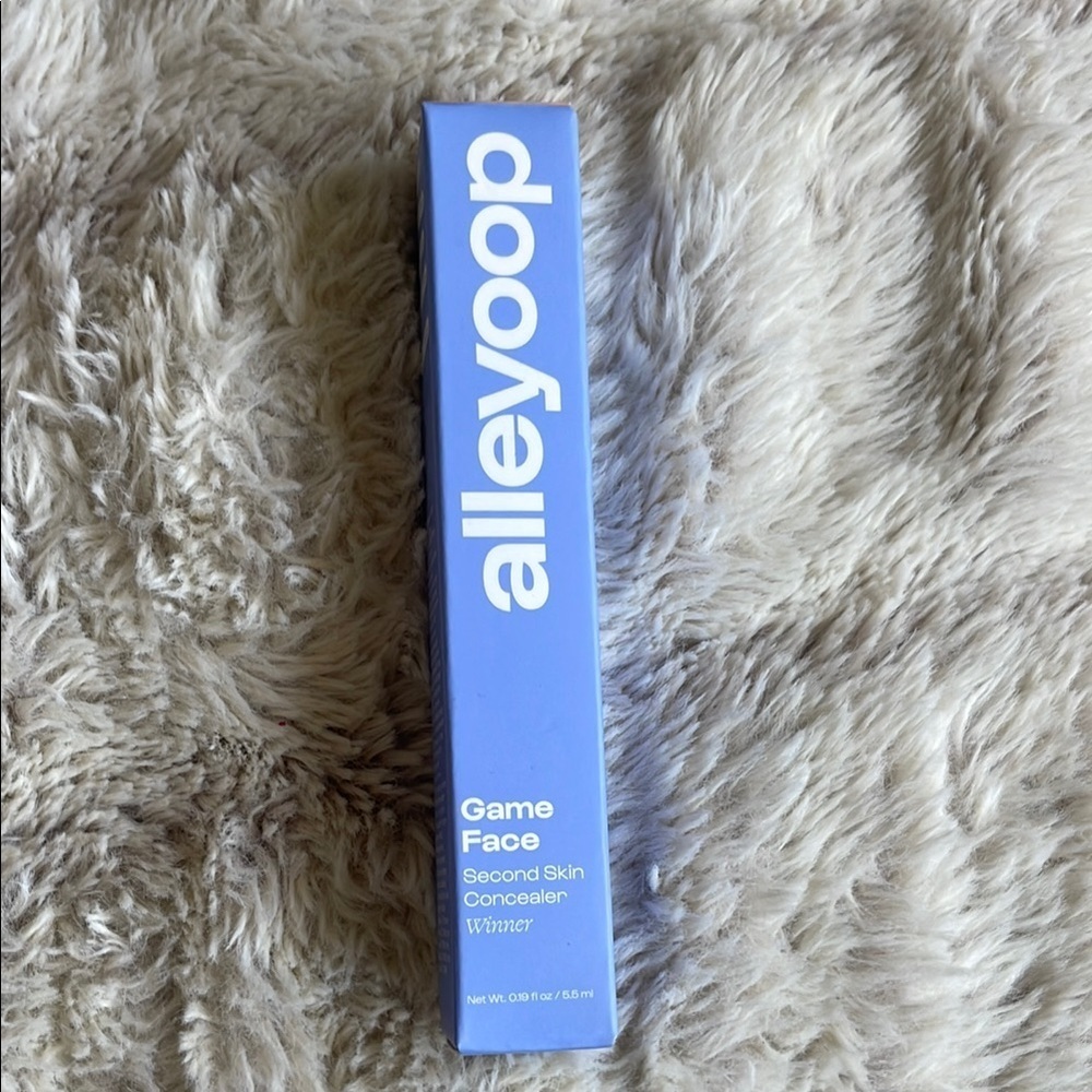 ALLEYOOP Game Face Concealer - WINNER(light medium with golden undertones)